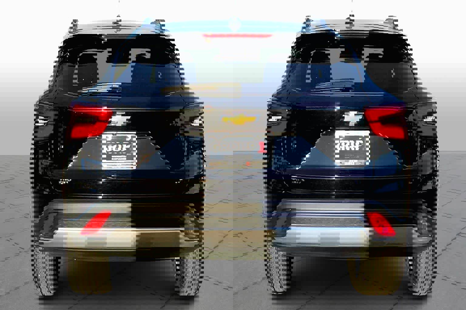 Used 2025 Chevrolet Trax LT w/ LT Convenience Package image 4