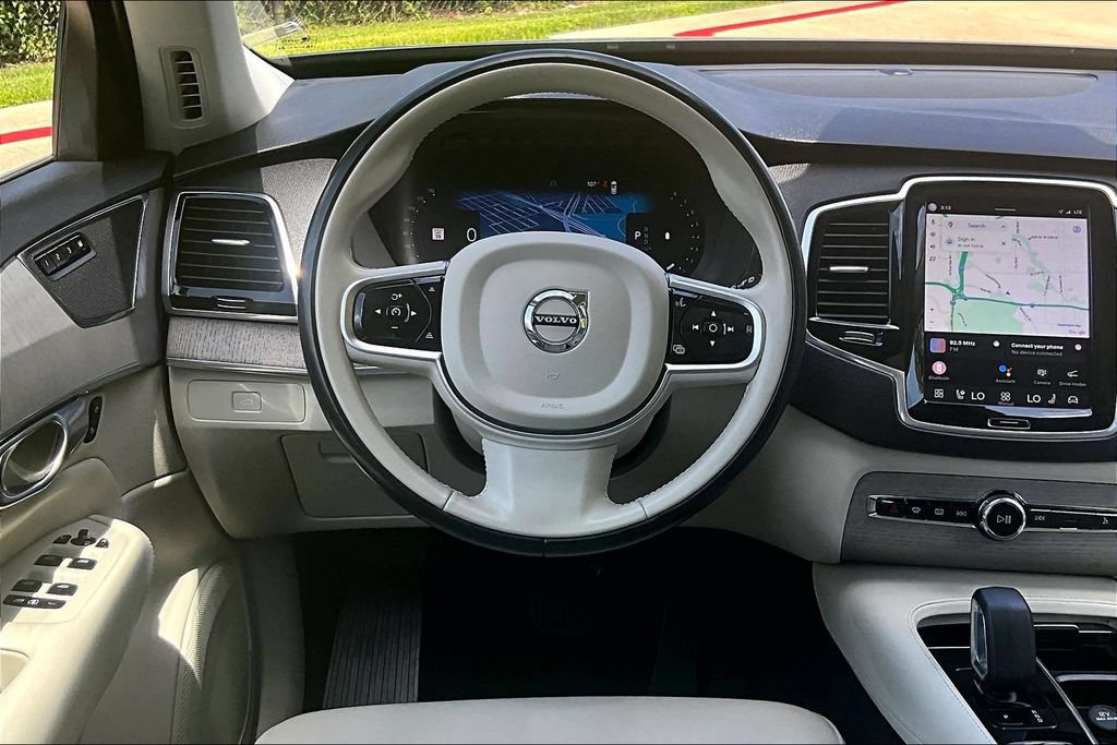 Used 2025 Volvo XC90 B6 Plus AWD/4WD image 7