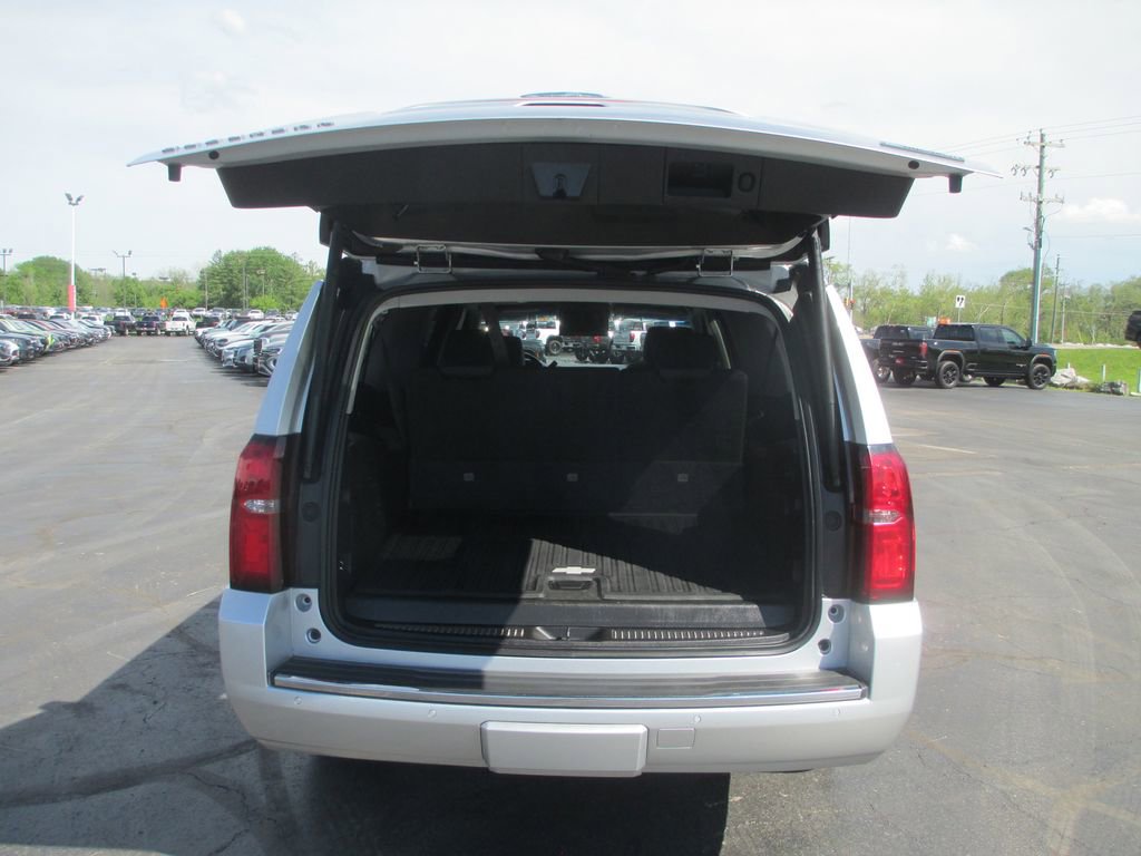 Used 2018 Chevrolet Suburban Premier image 8