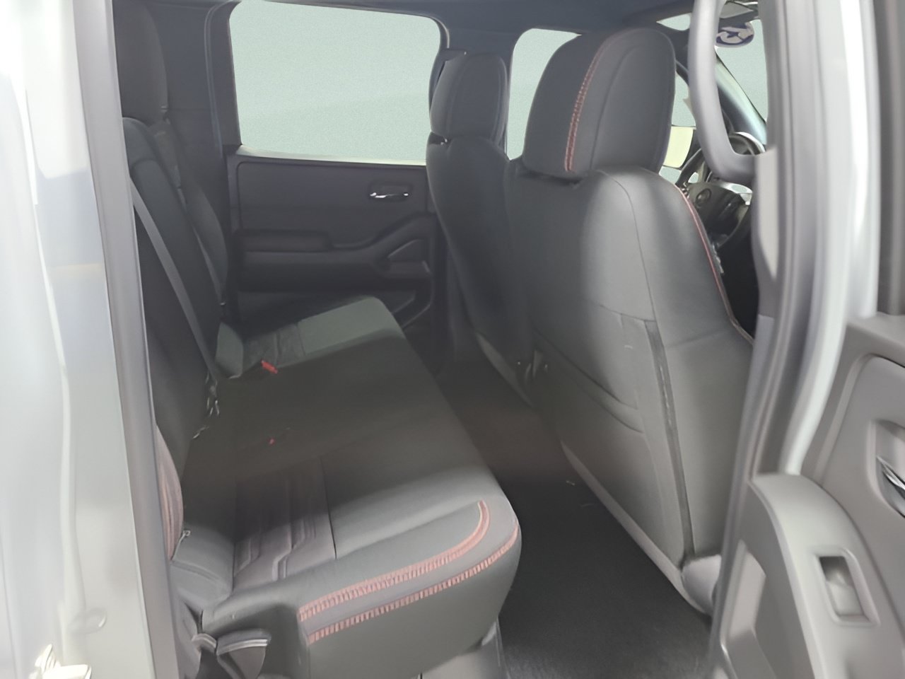 Used 2023 Nissan Frontier PRO-4X w/ Pro Convenience Package AWD/4WD image 14