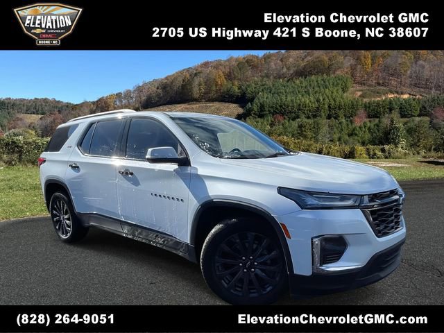 Used 2023 Chevrolet Traverse RS