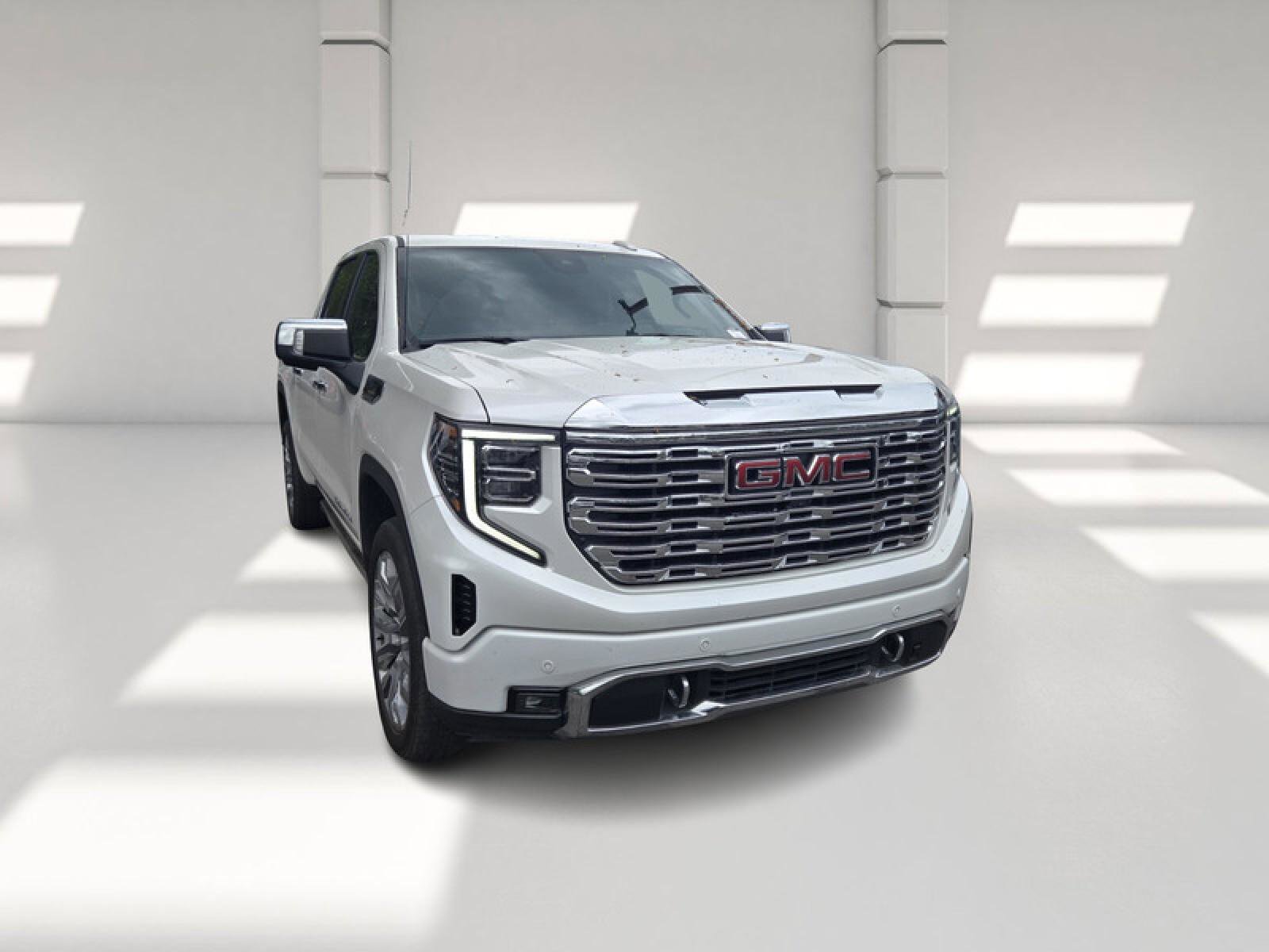 Used 2023 GMC Sierra 1500 Denali w/ Denali Reserve Package image 3