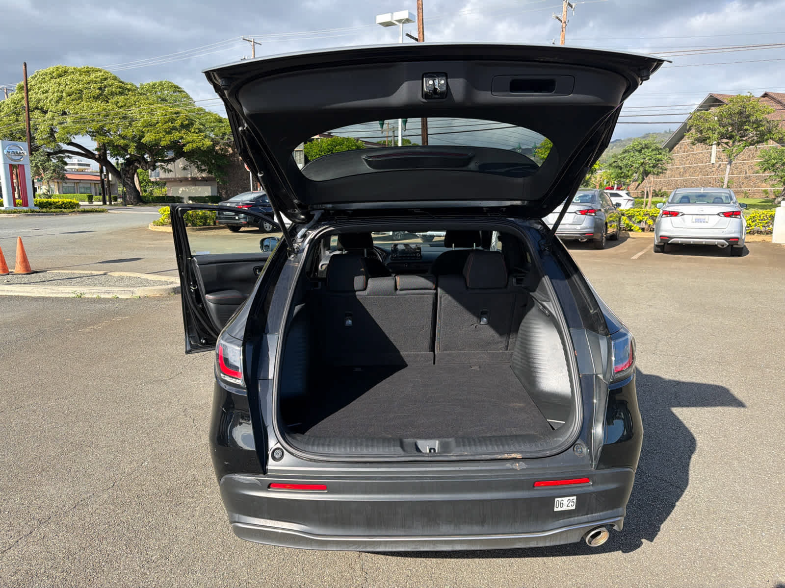 Used 2024 Honda HR-V Sport image 11