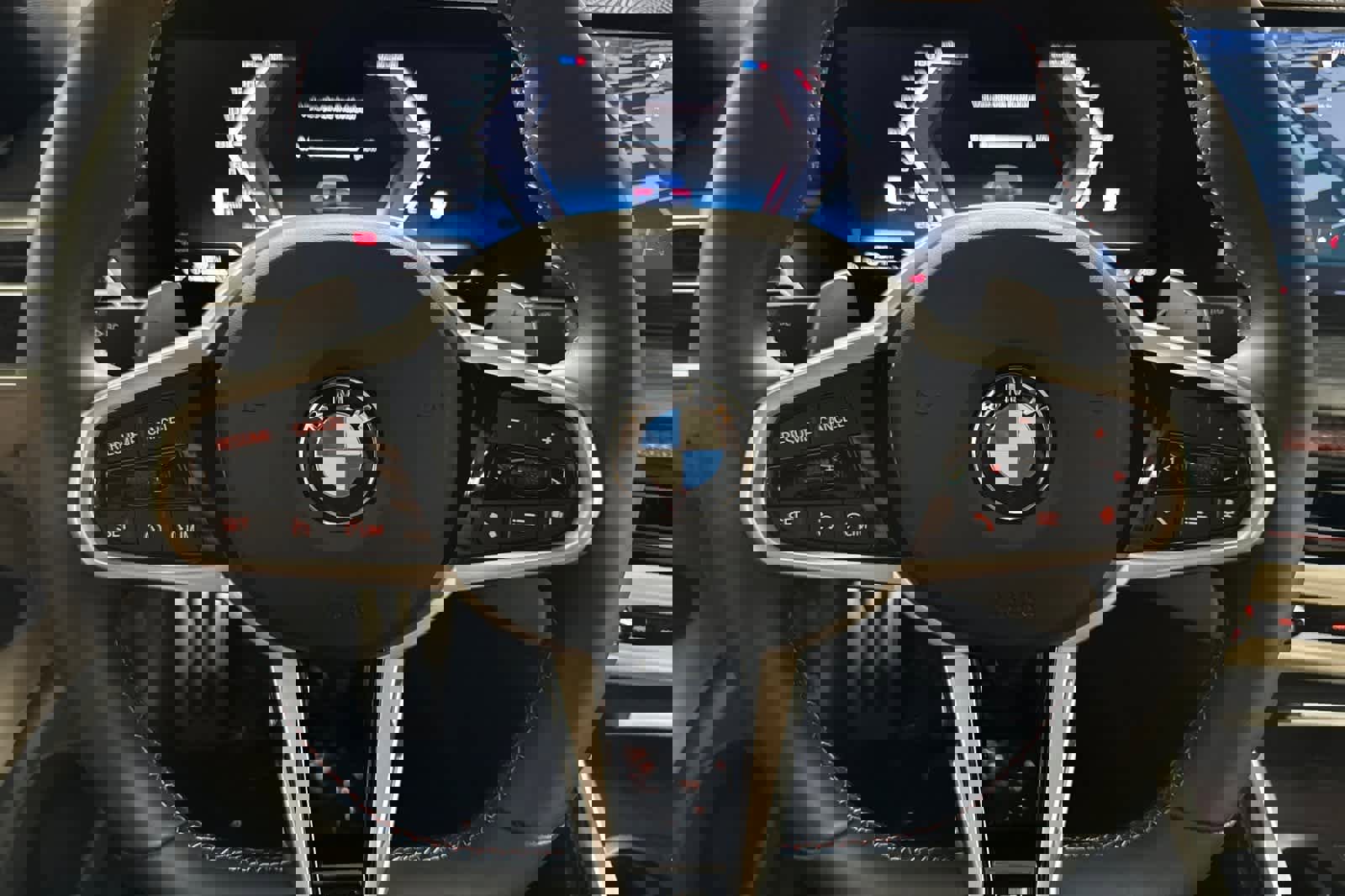 Used 2025 BMW 440i xDrive Coupe w/ Premium Package image 23