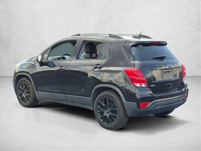 Used 2021 Chevrolet Trax LT w/ Midnight Edition FWD image 7