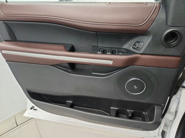 Used 2024 Ford Expedition Max Limited image 32