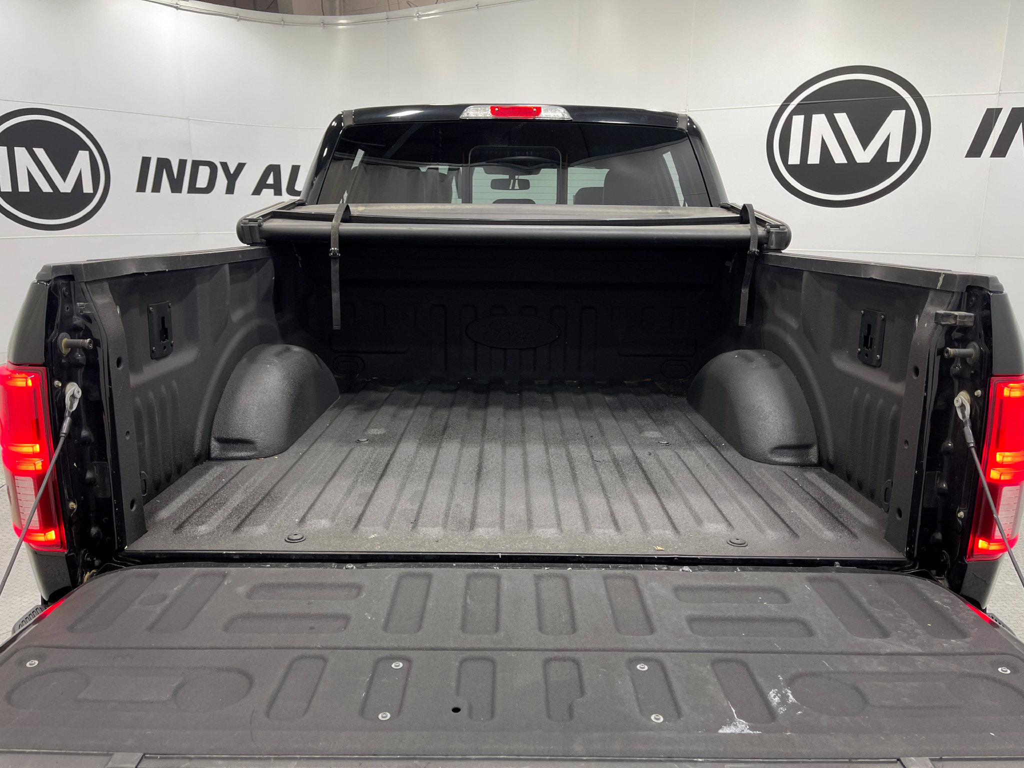 Used 2018 Ford F150 Platinum w/ Equipment Group 701A Luxury AWD/4WD image 26