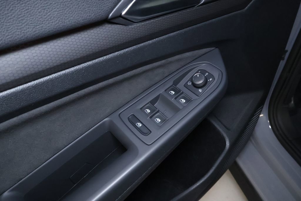 Used 2024 Volkswagen GTI S image 11