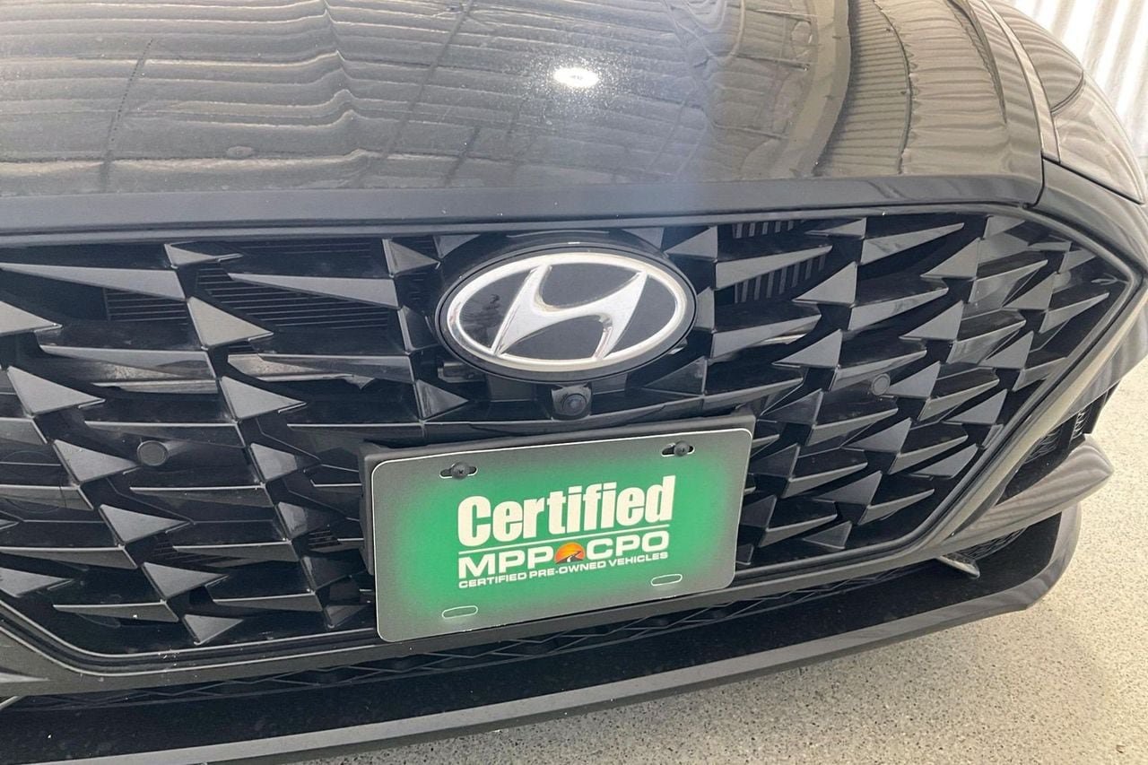 Used 2022 Hyundai Sonata Limited FWD image 24