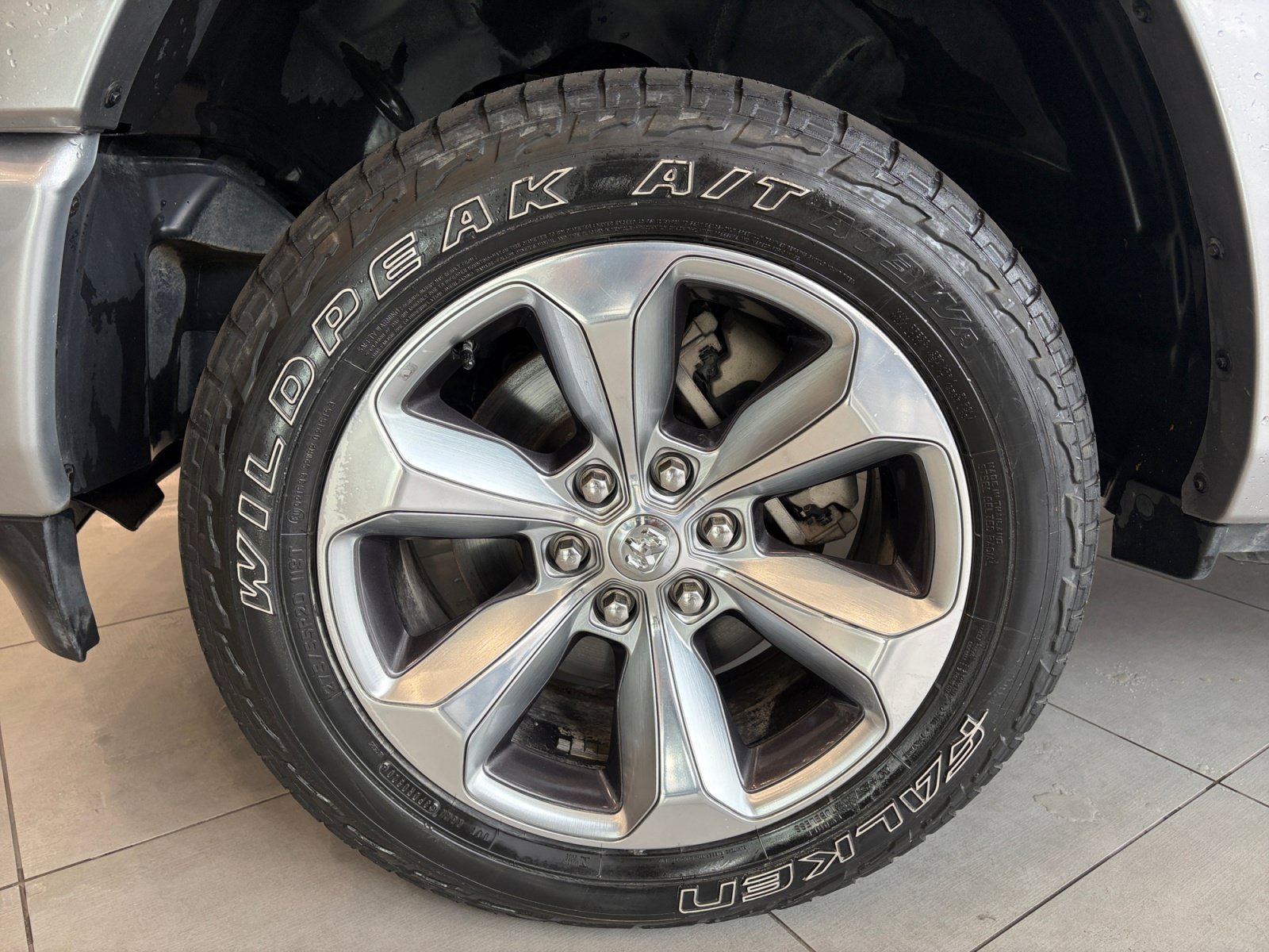 Used 2020 RAM 1500 Limited AWD/4WD image 11