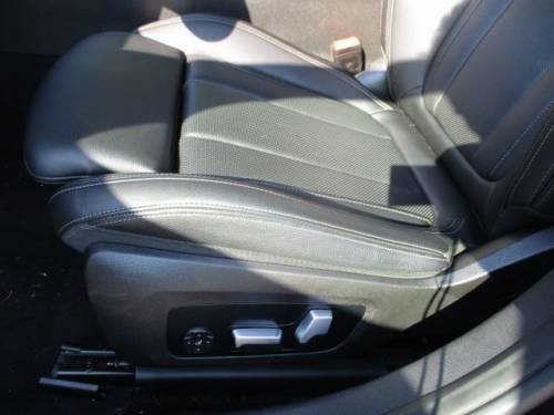 Used 2024 BMW 330i Sedan w/ Convenience Package image 10