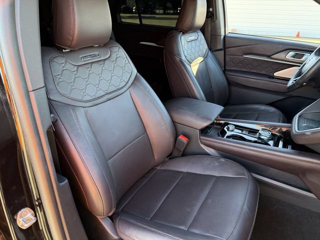 Used 2025 Ford Explorer Platinum w/ Ultimate Package AWD/4WD image 26
