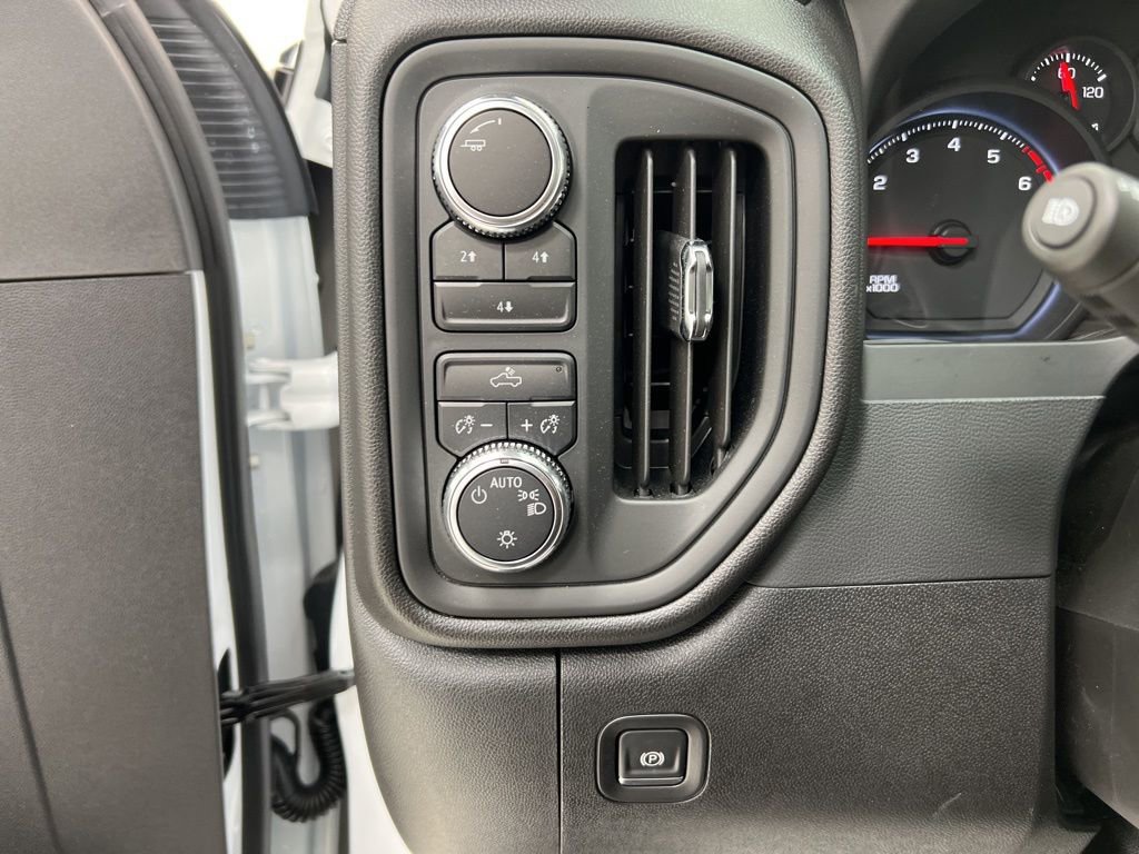 New 2025 GMC Sierra 2500 Pro w/ Convenience Package AWD/4WD image 15