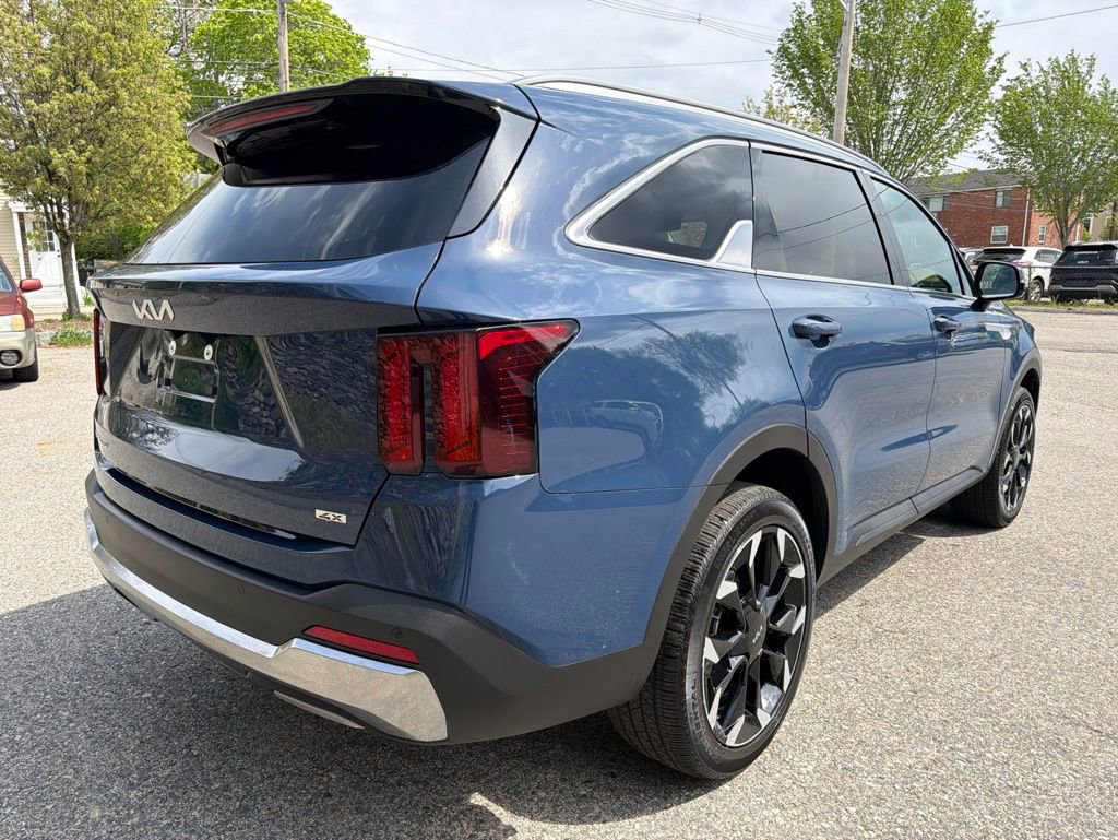 Used 2025 Kia Sorento EX w/ Panoramic Sunroof Package AWD/4WD image 5