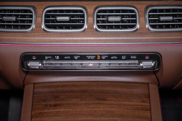 Certified 2026 Mercedes-Benz GLS 450 4MATIC image 18