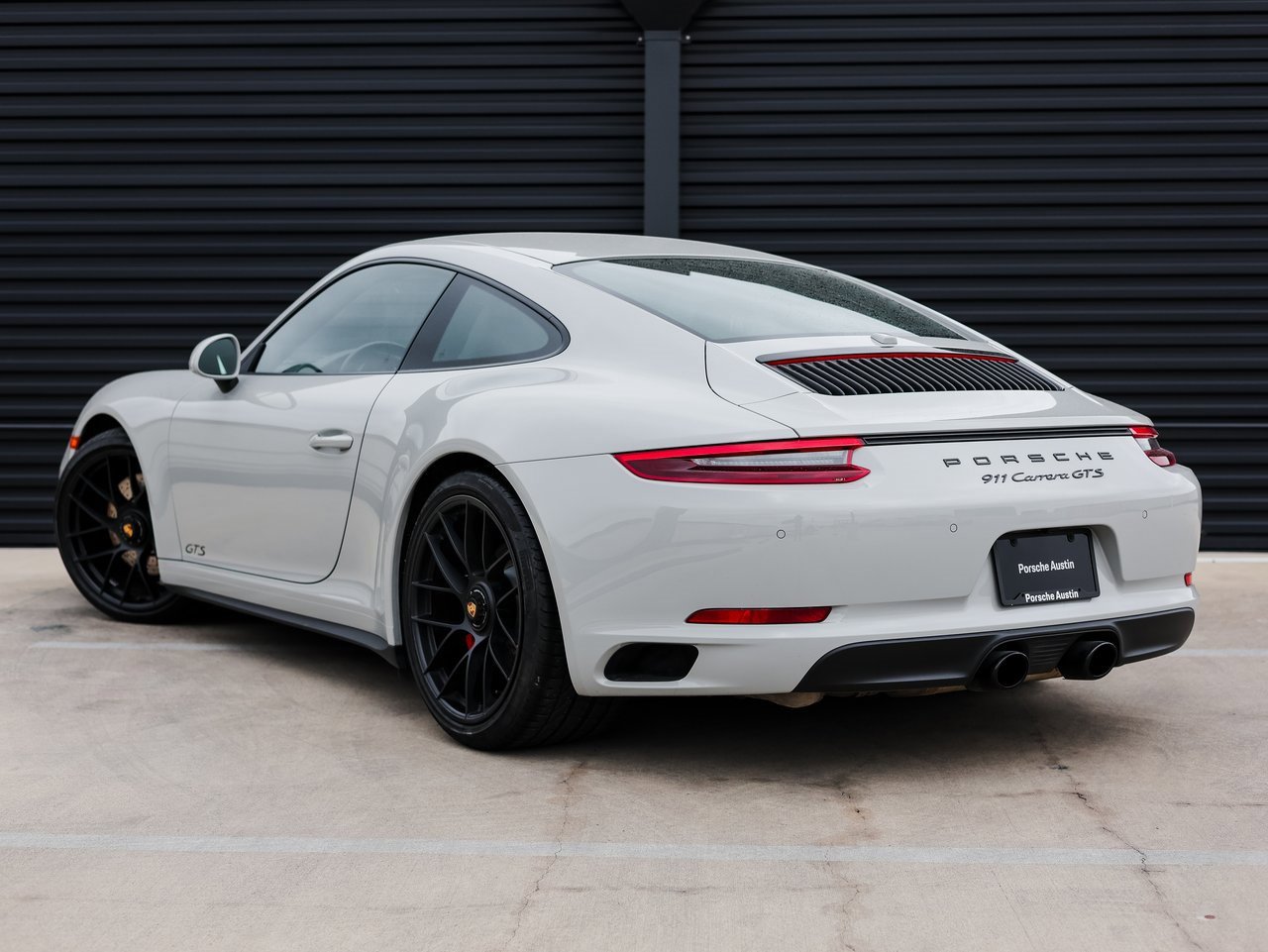 Certified 2018 Porsche 911 Carrera GTS image 3