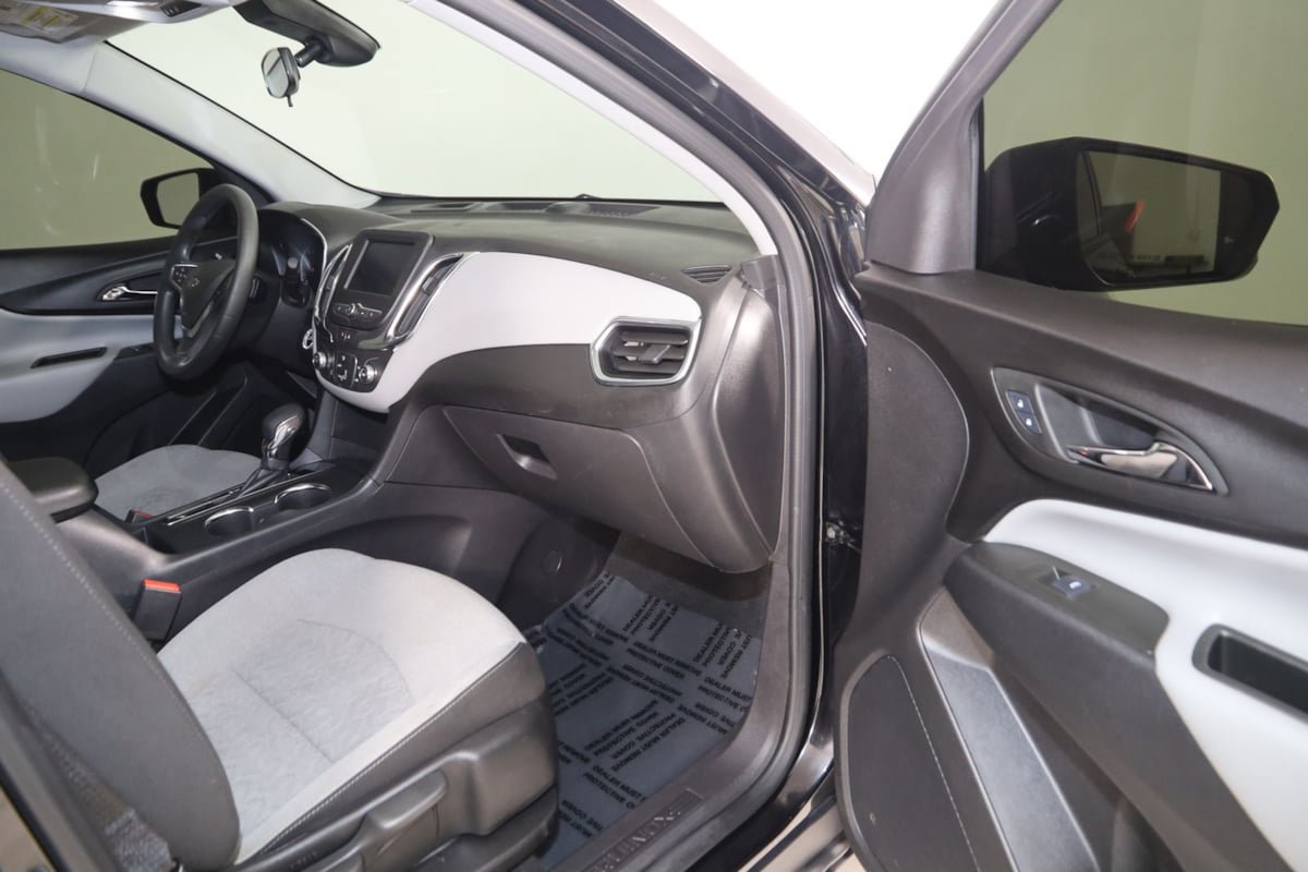 Used 2024 Chevrolet Equinox LS FWD image 36