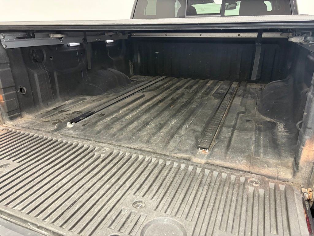 Used 2019 Nissan Titan PRO-4X image 8