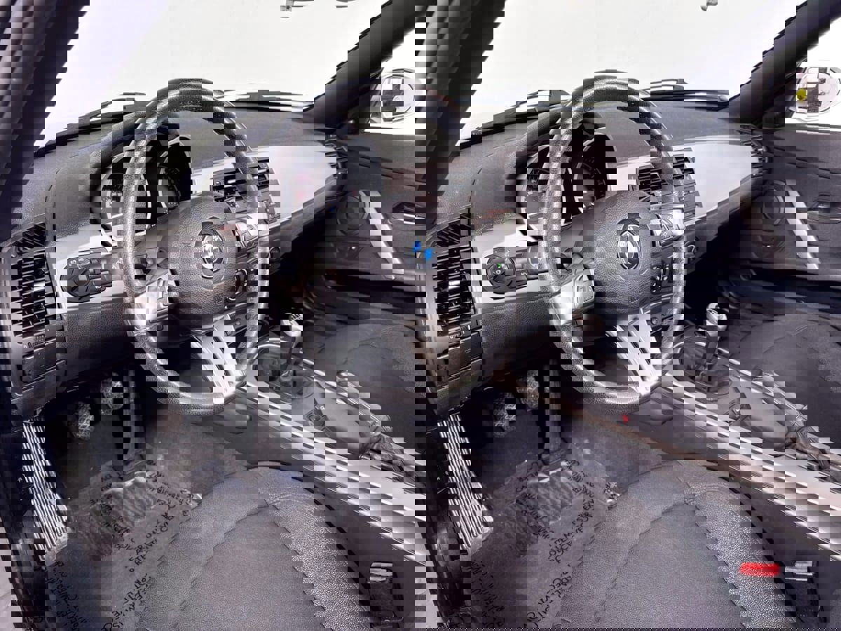 Used 2007 BMW Z4 3.0i image 10