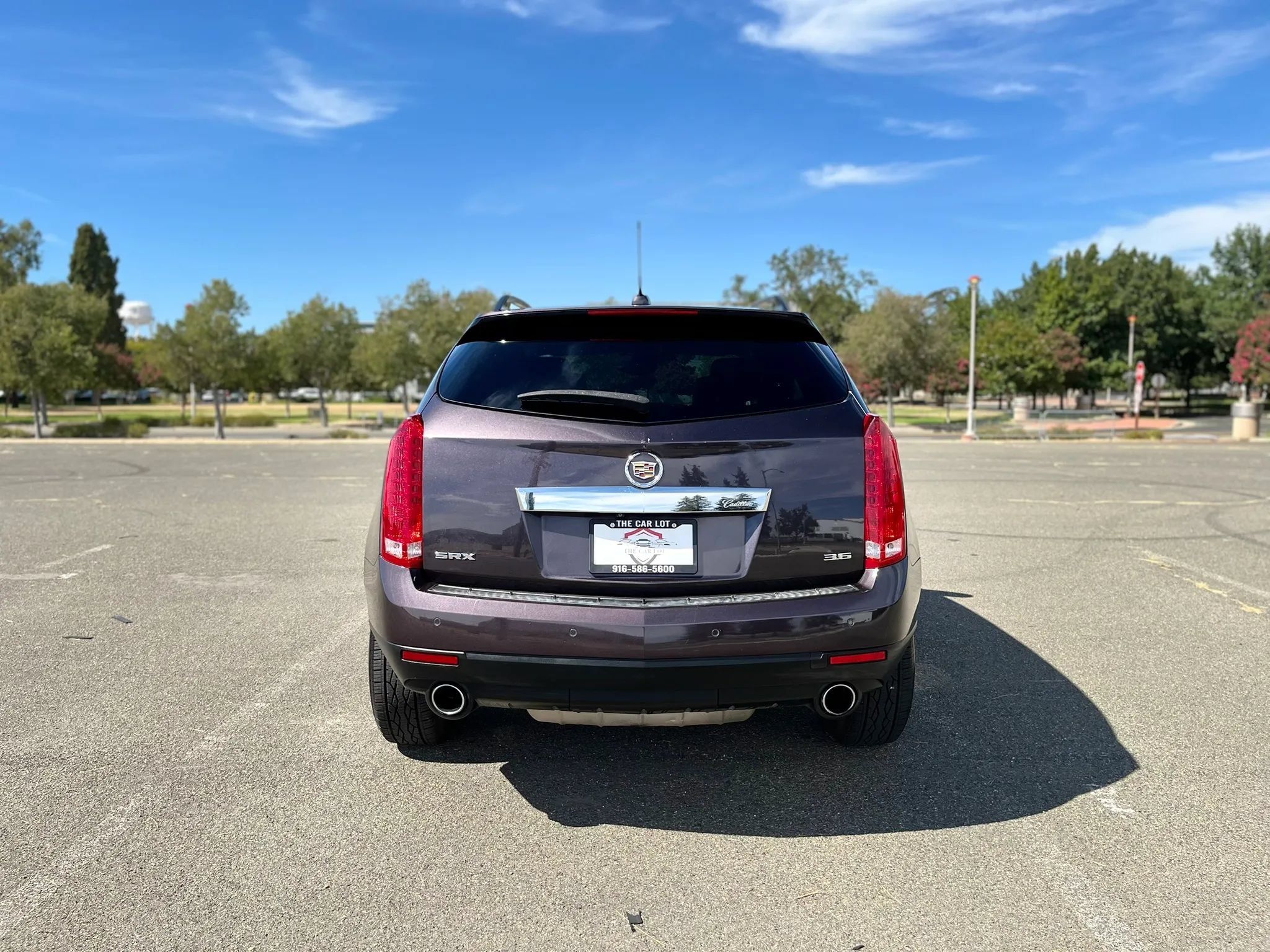 Used 2015 Cadillac SRX Luxury w/ Driver Awareness Package FWD image 6