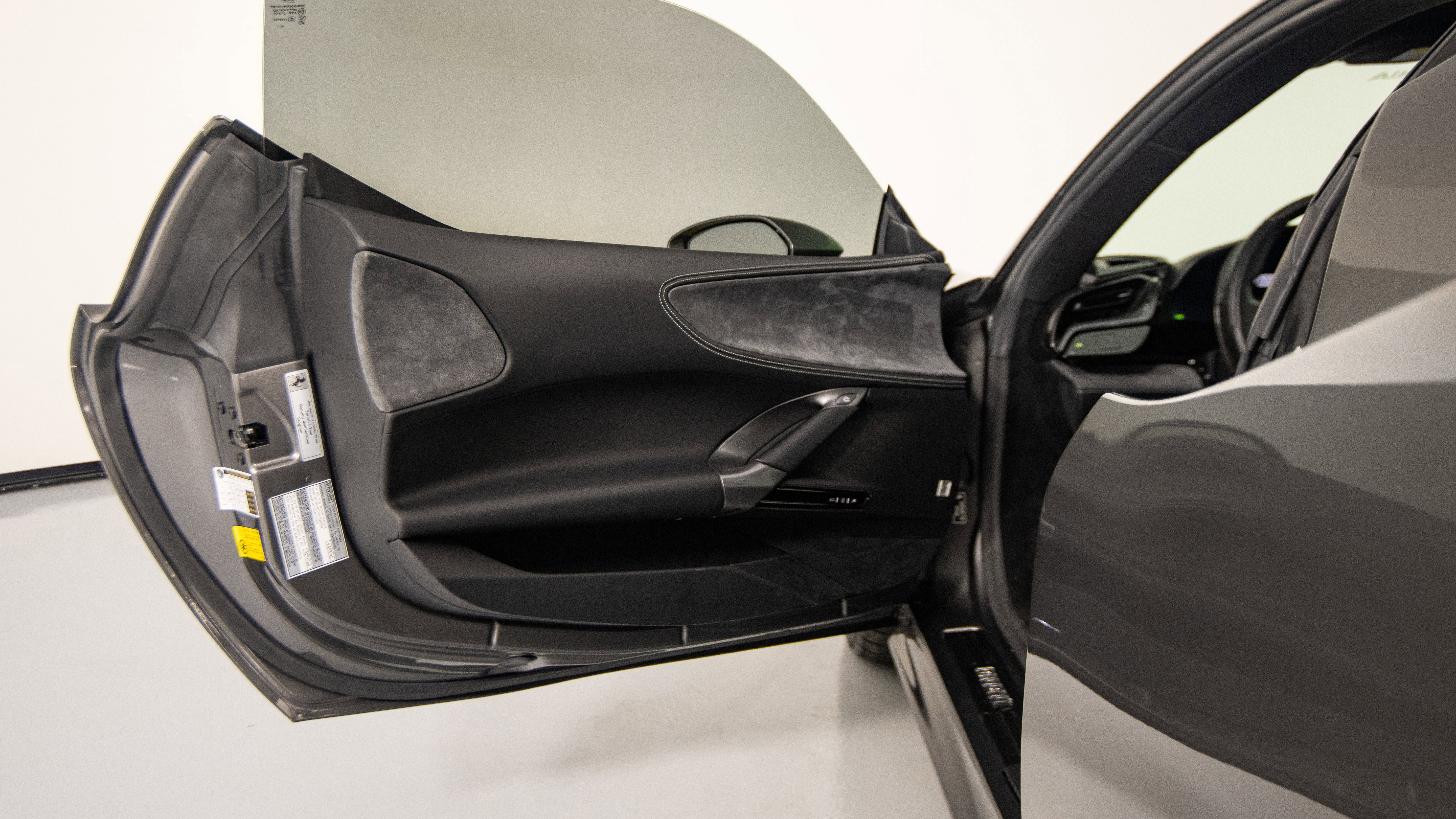 Certified 2021 Ferrari SF90 Stradale image 38