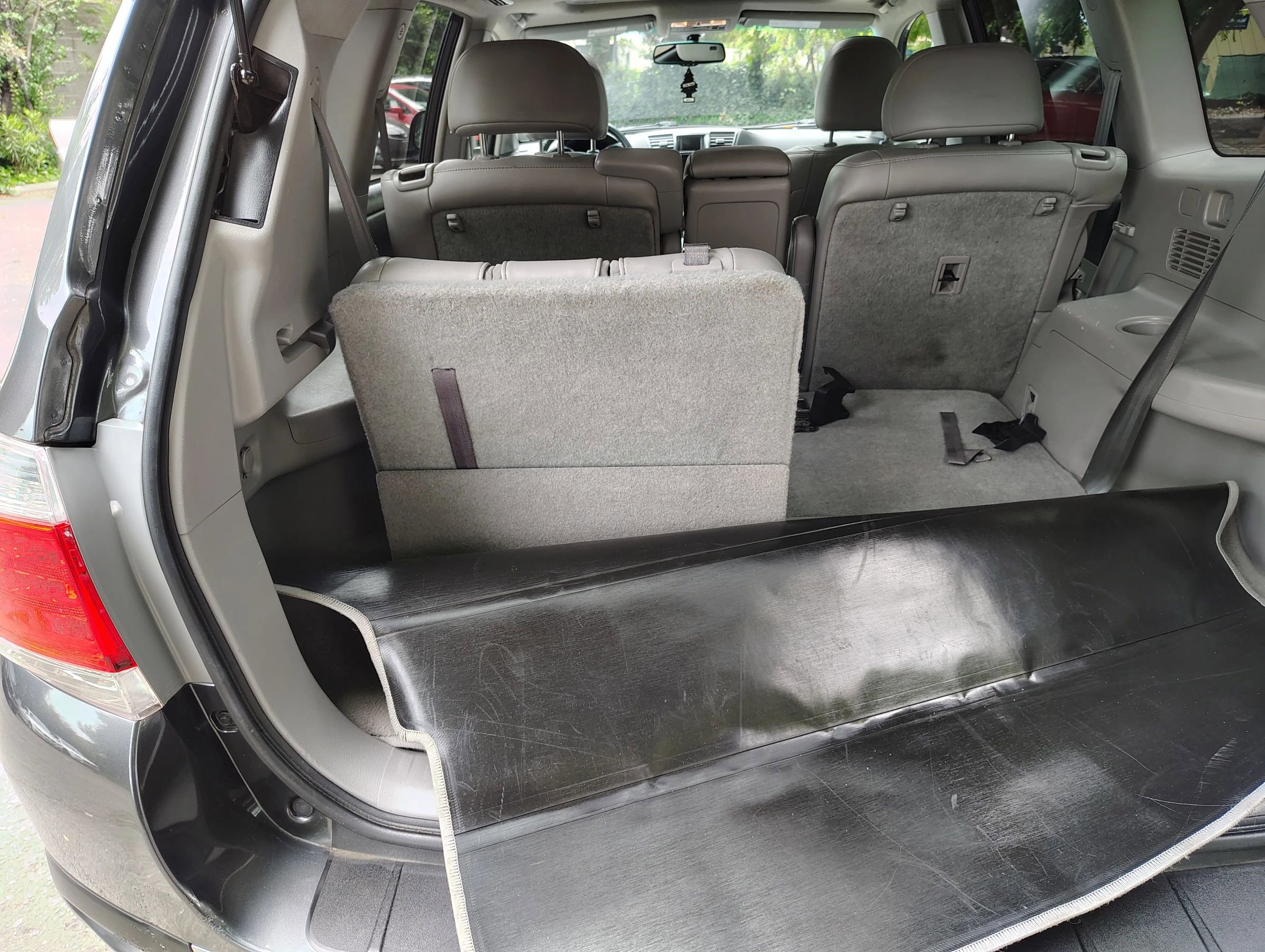 Used 2011 Toyota Highlander SE w/ Tow Pkg AWD/4WD image 26
