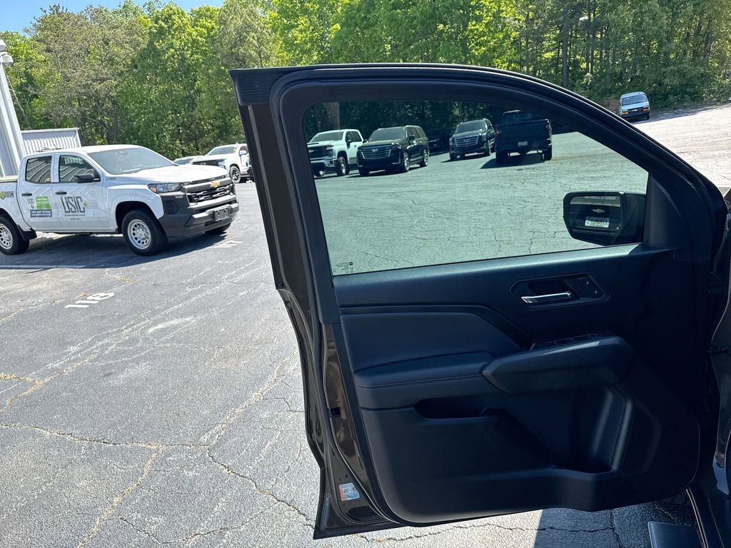 Used 2023 Chevrolet Colorado LT w/ LT Convenience Package image 13