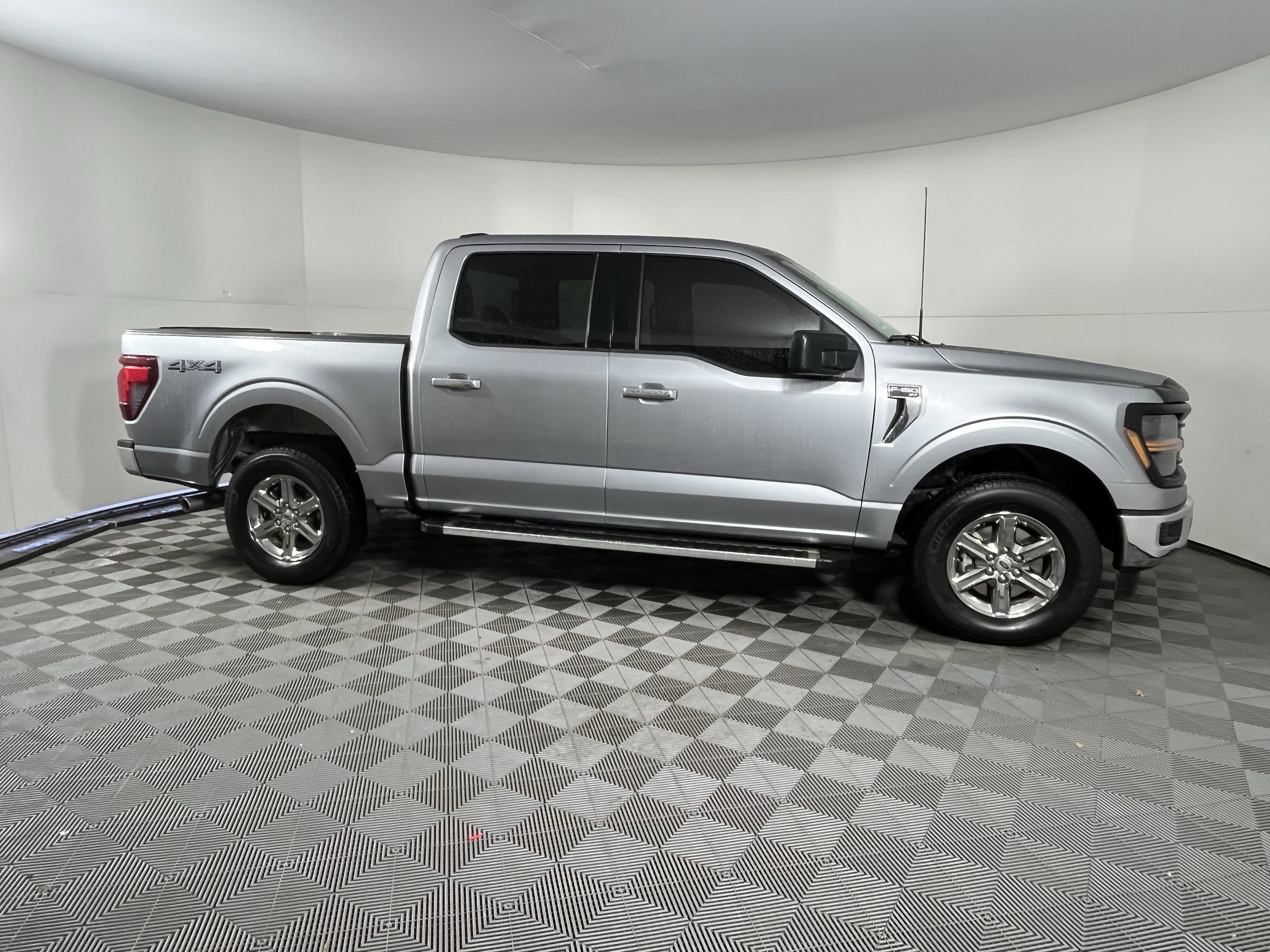 Used 2025 Ford F150 XLT w/ Equipment Group 301A Standard image 6