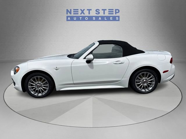 Used 2017 FIAT 124 Spider Classica RWD image 4
