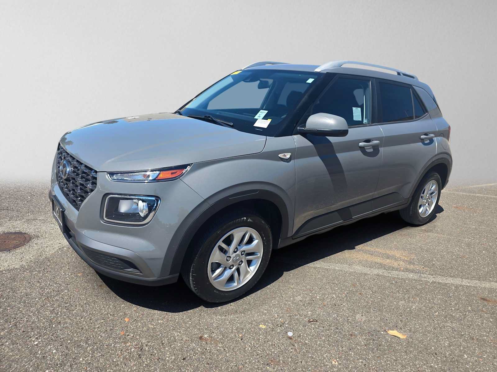 Used 2020 Hyundai Venue SEL FWD image 7