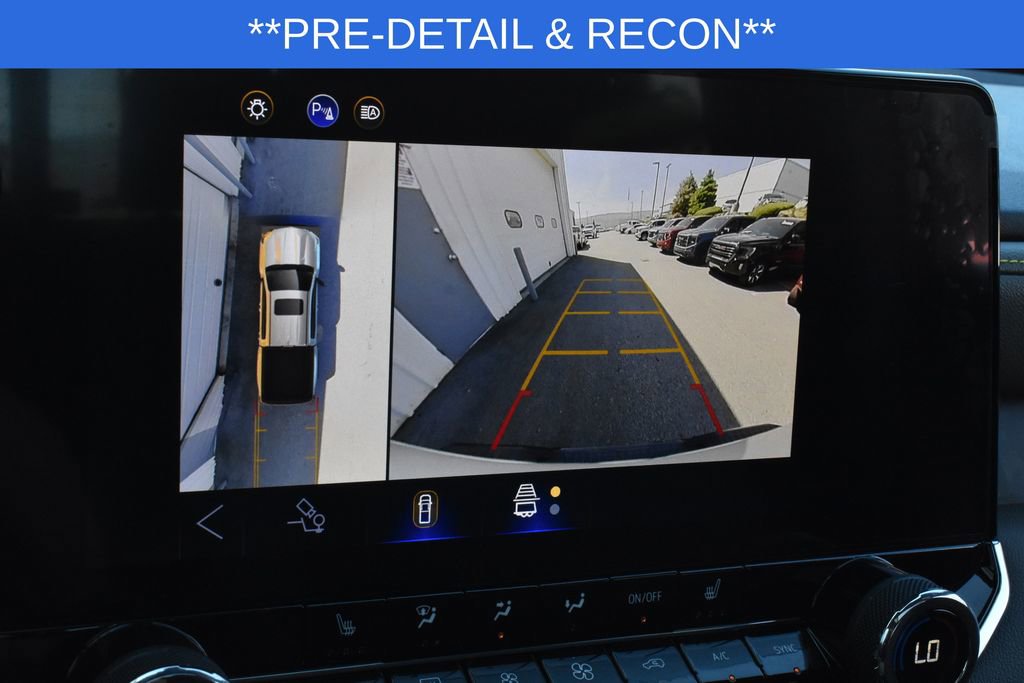 Used 2024 Chevrolet Colorado ZR2 w/ Technology Package AWD/4WD image 13