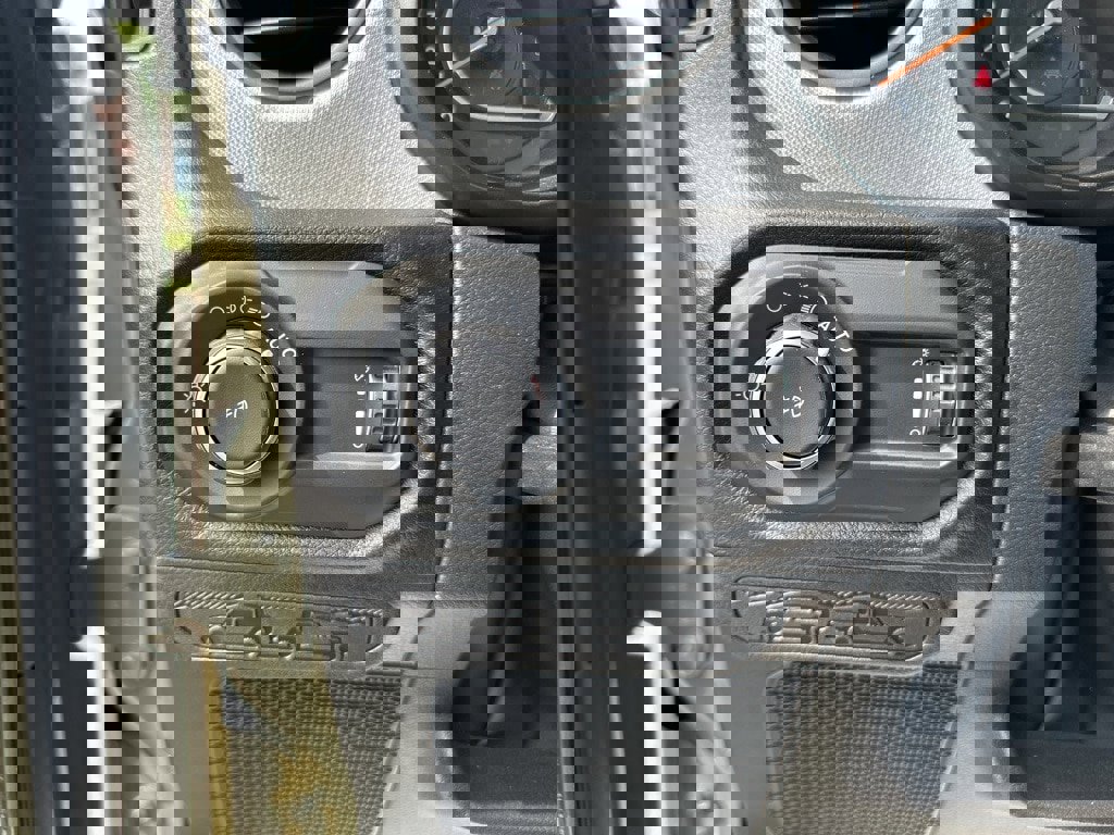 New 2025 Jeep Wrangler Unlimited Sport image 33