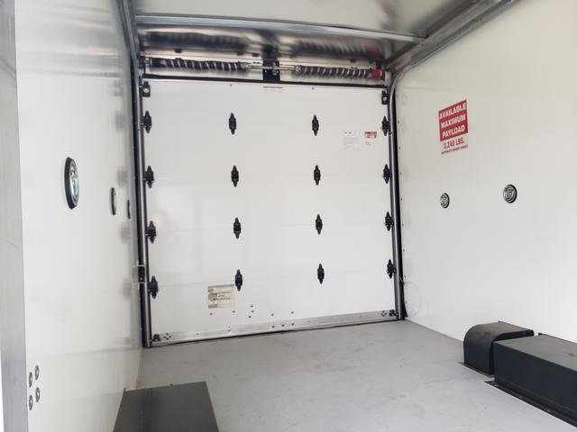 Used 2022 Ford E-350 and Econoline 350 Super Duty w/ Power Windows & Locks Group image 17