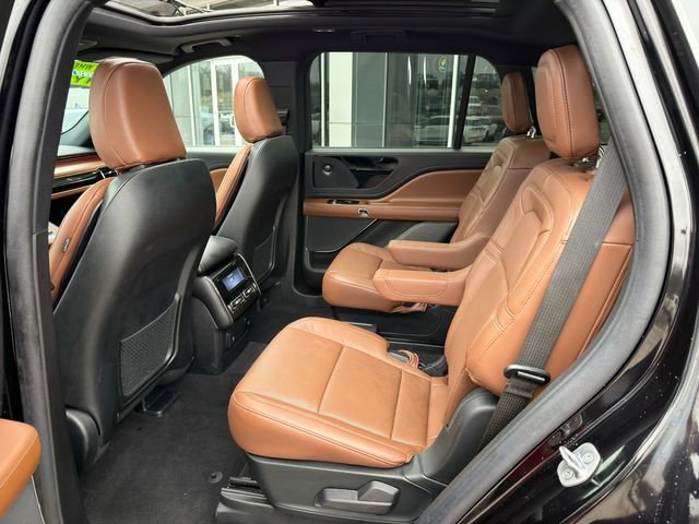 Used 2023 Lincoln Aviator Grand Touring w/ Elements Package Plus image 17