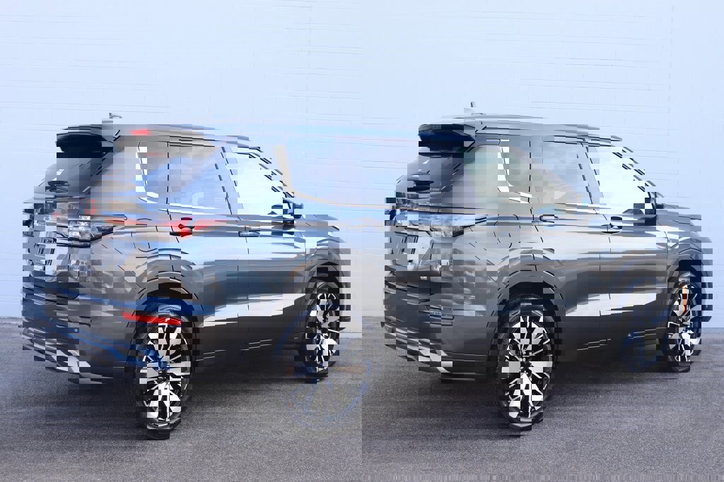 New 2026 Mitsubishi Outlander SE image 49