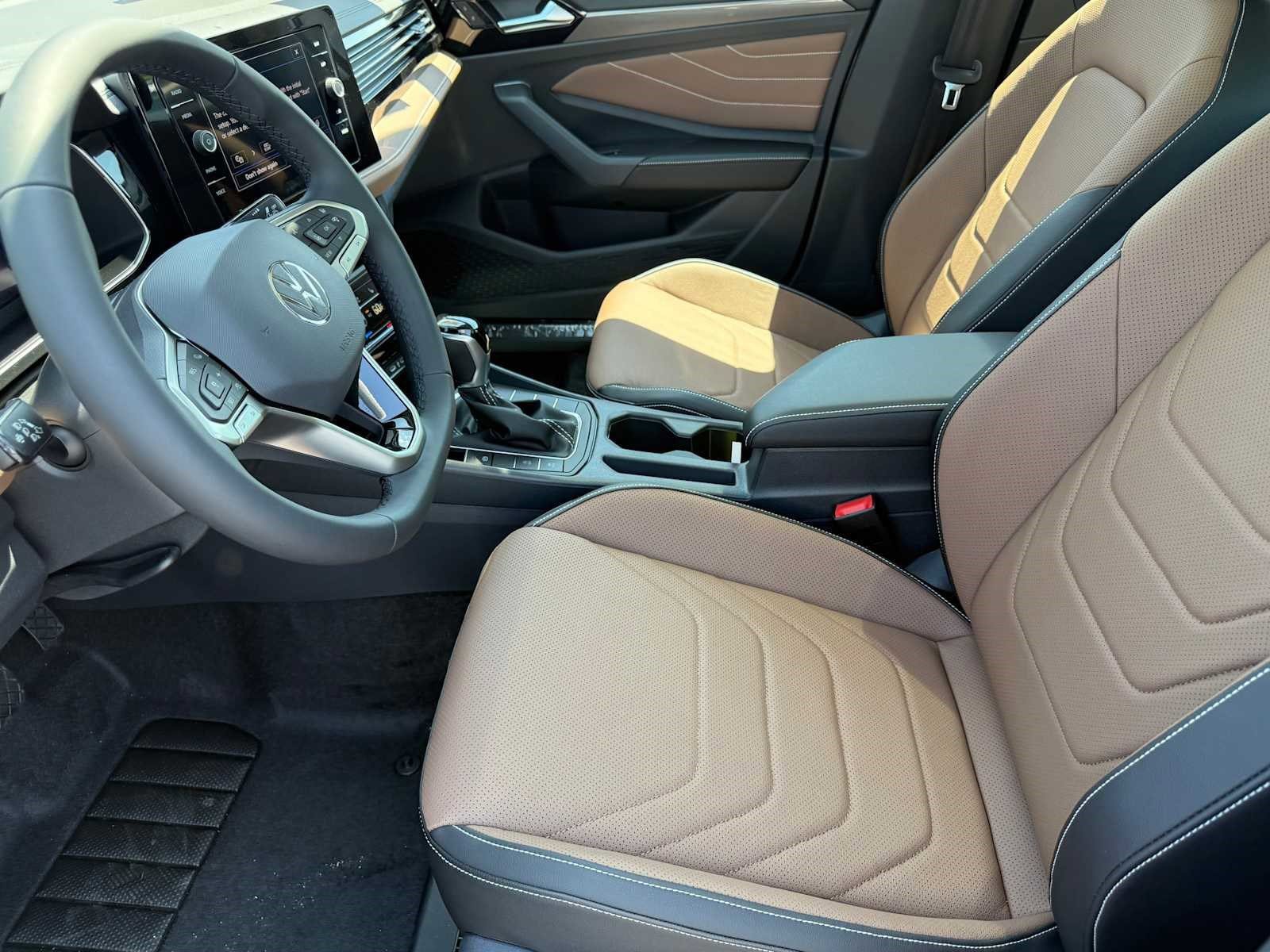 New 2026 Volkswagen Jetta SEL FWD image 10