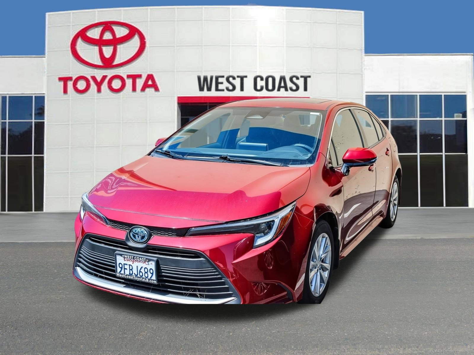 Used 2023 Toyota Corolla XLE FWD image 1