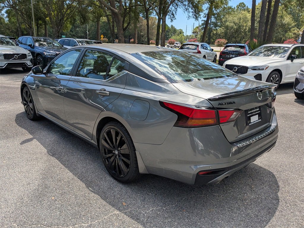 Used 2022 Nissan Altima 2.5 SR w/ Midnight Edition Package image 6
