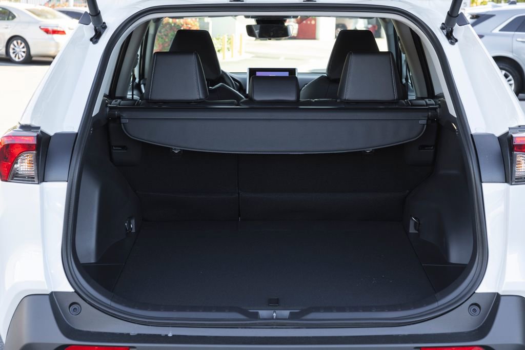New 2025 Toyota RAV4 XLE image 7