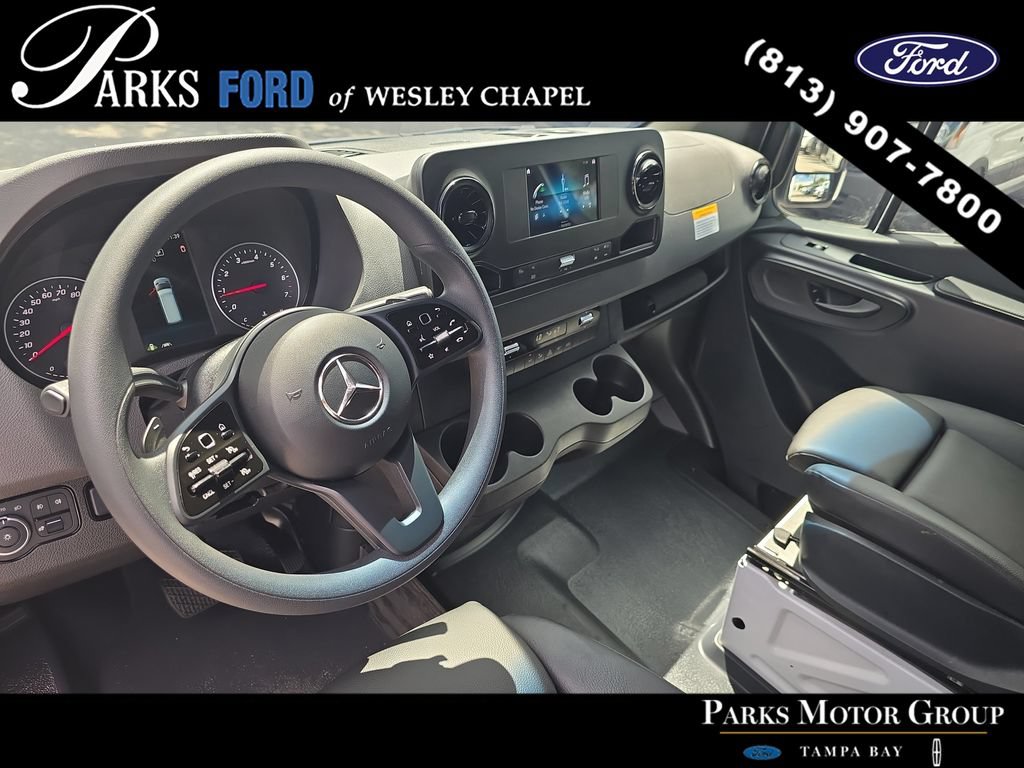 Used 2023 Mercedes-Benz Sprinter 2500 image 12