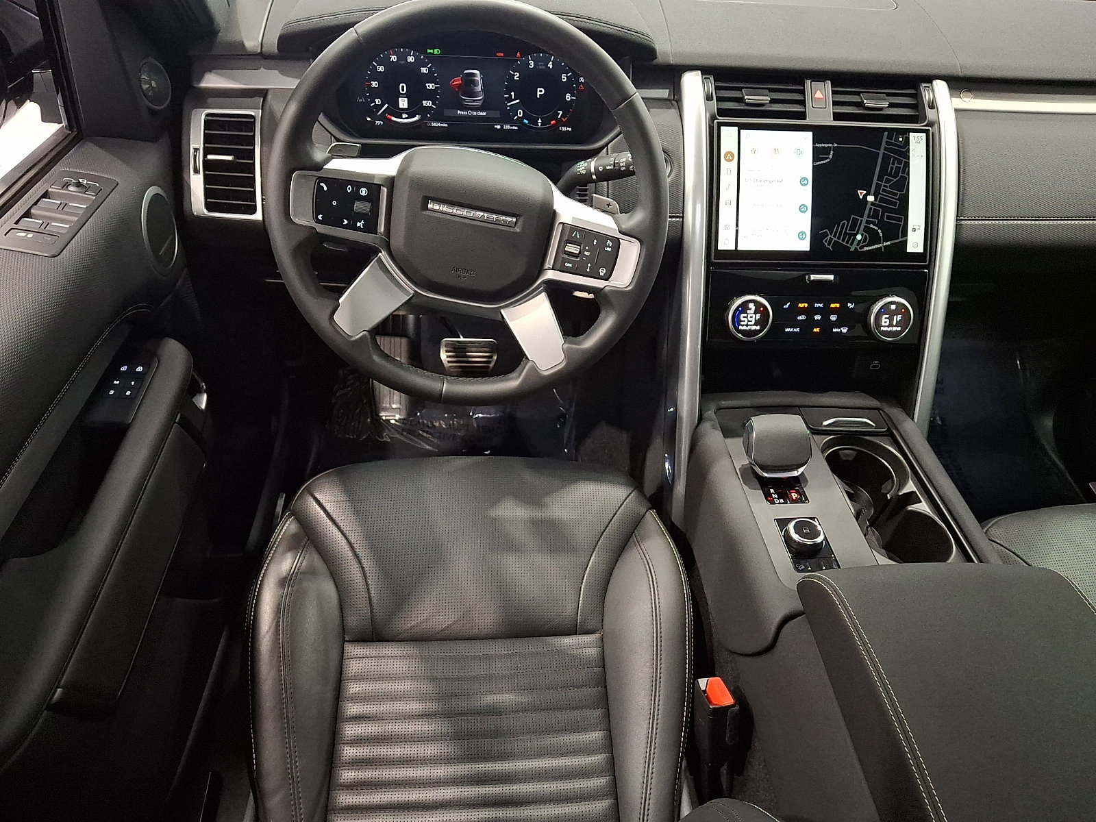 Certified 2025 Land Rover Discovery Dynamic SE AWD/4WD image 11