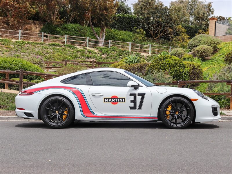 Used 2019 Porsche 911 Carrera GTS RWD image 13