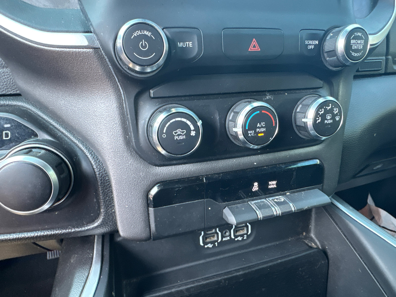 Used 2020 RAM 1500 Big Horn image 30