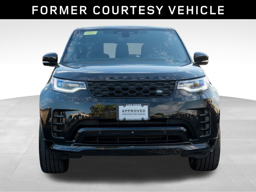 Certified 2024 Land Rover Discovery Dynamic SE image 2