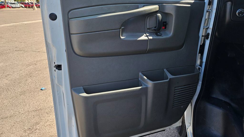 Used 2014 Chevrolet Express 1500 RWD image 20