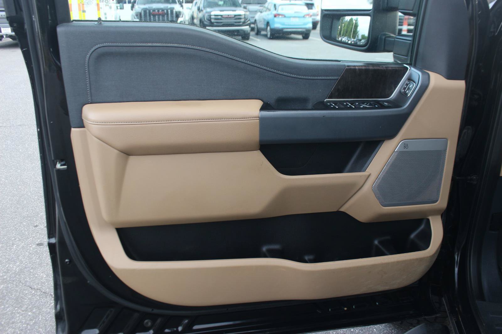 Used 2023 Ford F250 Lariat w/ Sport Appearance Package AWD/4WD image 13