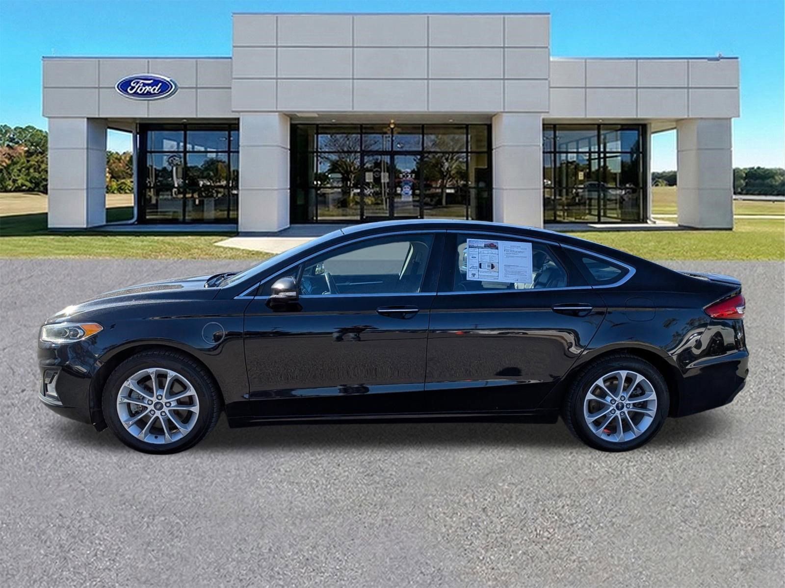 Used 2019 Ford Fusion Energi Titanium image 7
