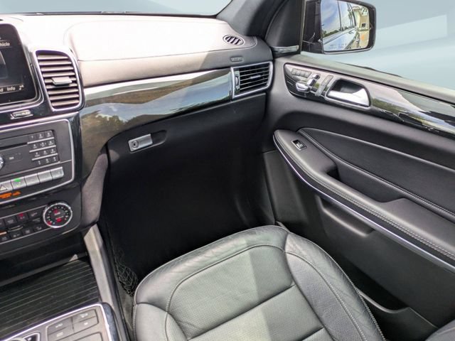 Used 2017 Mercedes-Benz GLS 550 4MATIC image 17