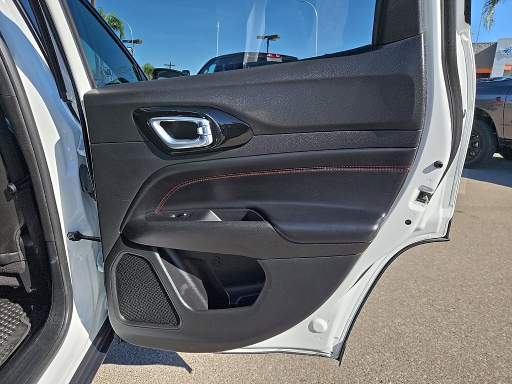 Used 2023 Jeep Compass Trailhawk w/ Trailhawk Convenience Group image 33