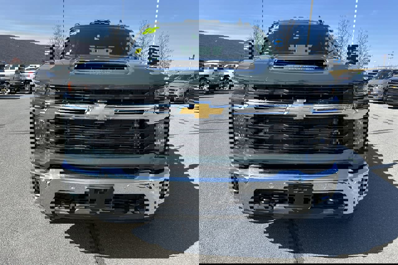 New 2025 Chevrolet Silverado 3500 LT w/ All Star Edition image 14